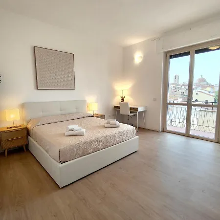 Attico Vespucci Luxury Penthouse 올비아